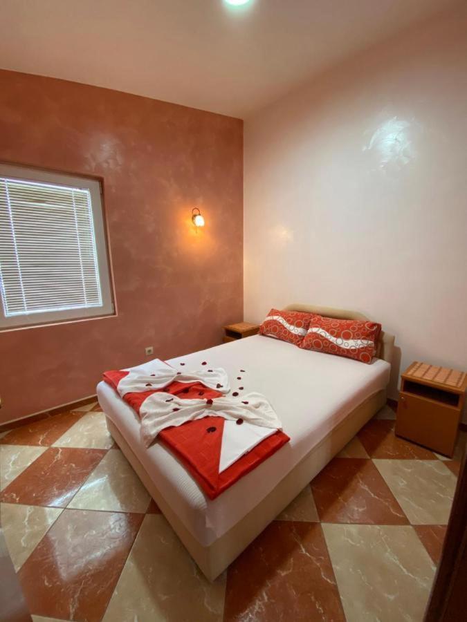 Apartmani Luksic Sutomore Exterior photo